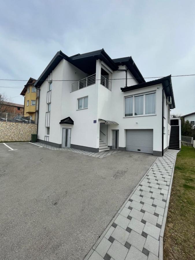 Apartman Kis Яйце Екстер'єр фото